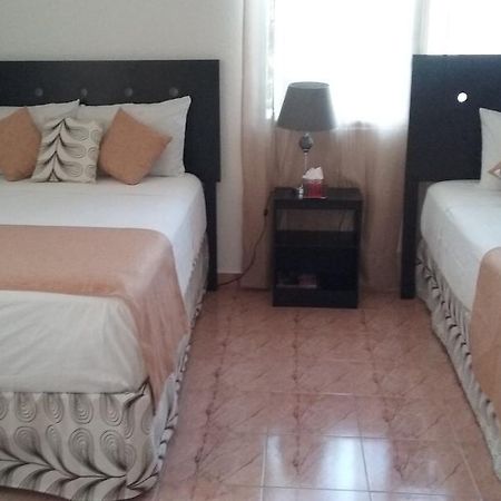 Room in Cancun Deluxe Buitenkant foto